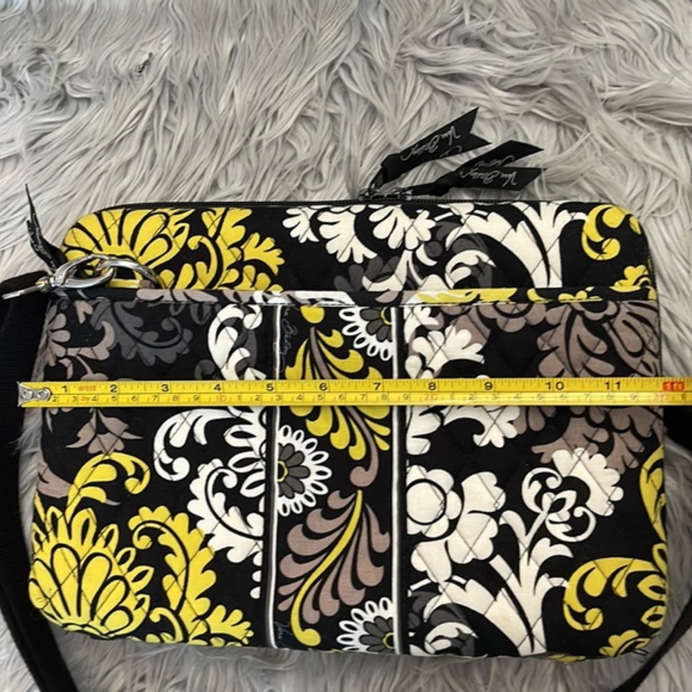 Vera‎ Bradley Hard Shell Tablet/iPad Case with Strap - Picture 12 of 15